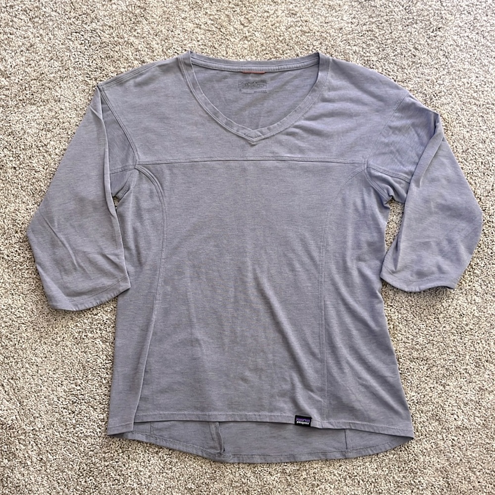 Patagonia Women’s Mountain Bike top. Capilene cool. Size Small